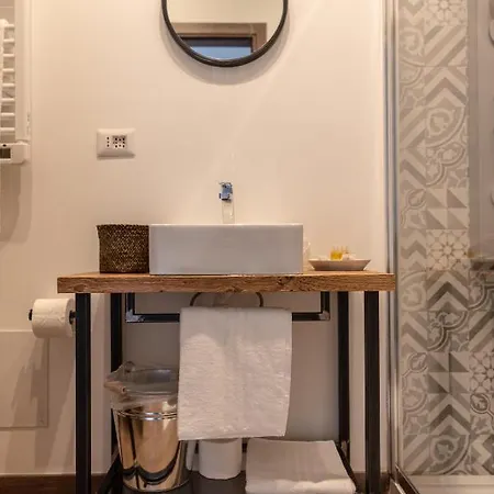 Officina Guest house *