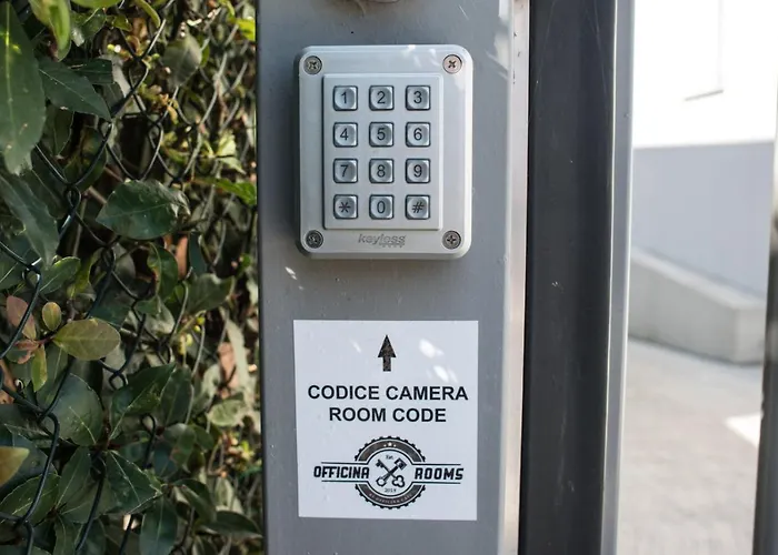 Officina 4* קומו