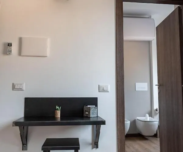 Officina Guest house Como