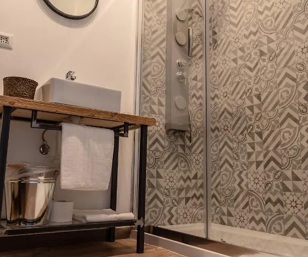 Officina Guest house