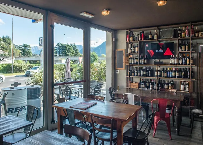 Officina 4* קומו