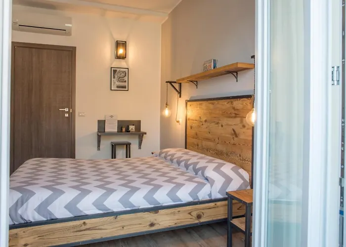 Officina Guest house Como