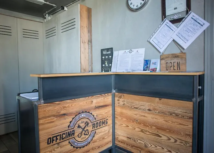 Pensión Officina 4*